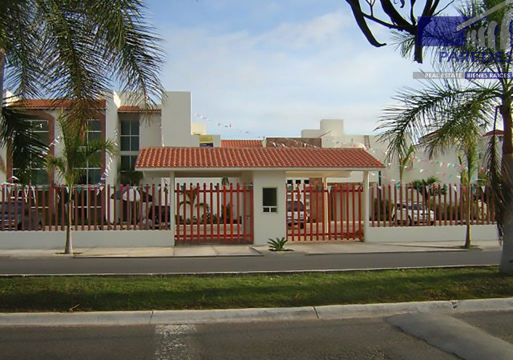 .FACHADA