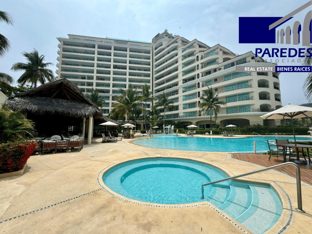 D227 Bvg Residencial Ixtapa 4 recamaras Venta Departamento con vista al mar
